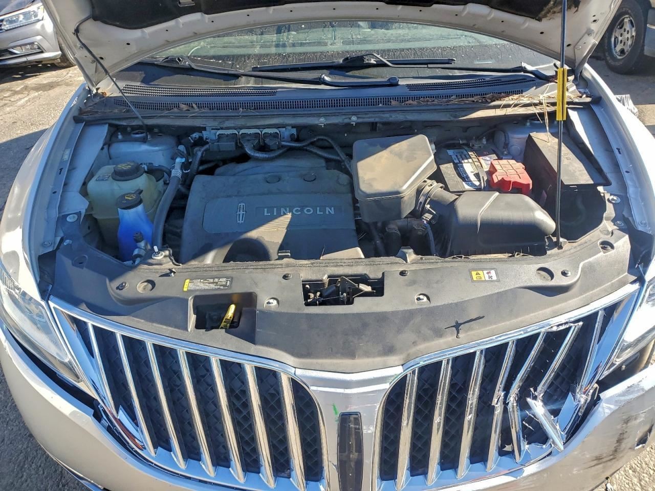 MKX 2015 Glove Box 4958466