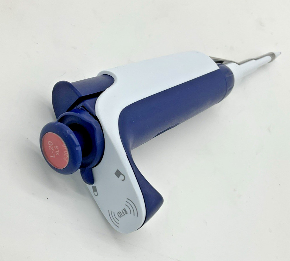 Rainin Pipet-Lite L-20  XLS Micropipette 2–20 µL Adjustable Lab Pipettor RFID