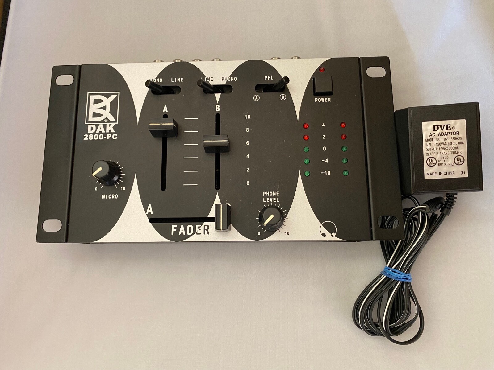 DAK 2800-PC Interface Stereo DJ Mixer w/power supply