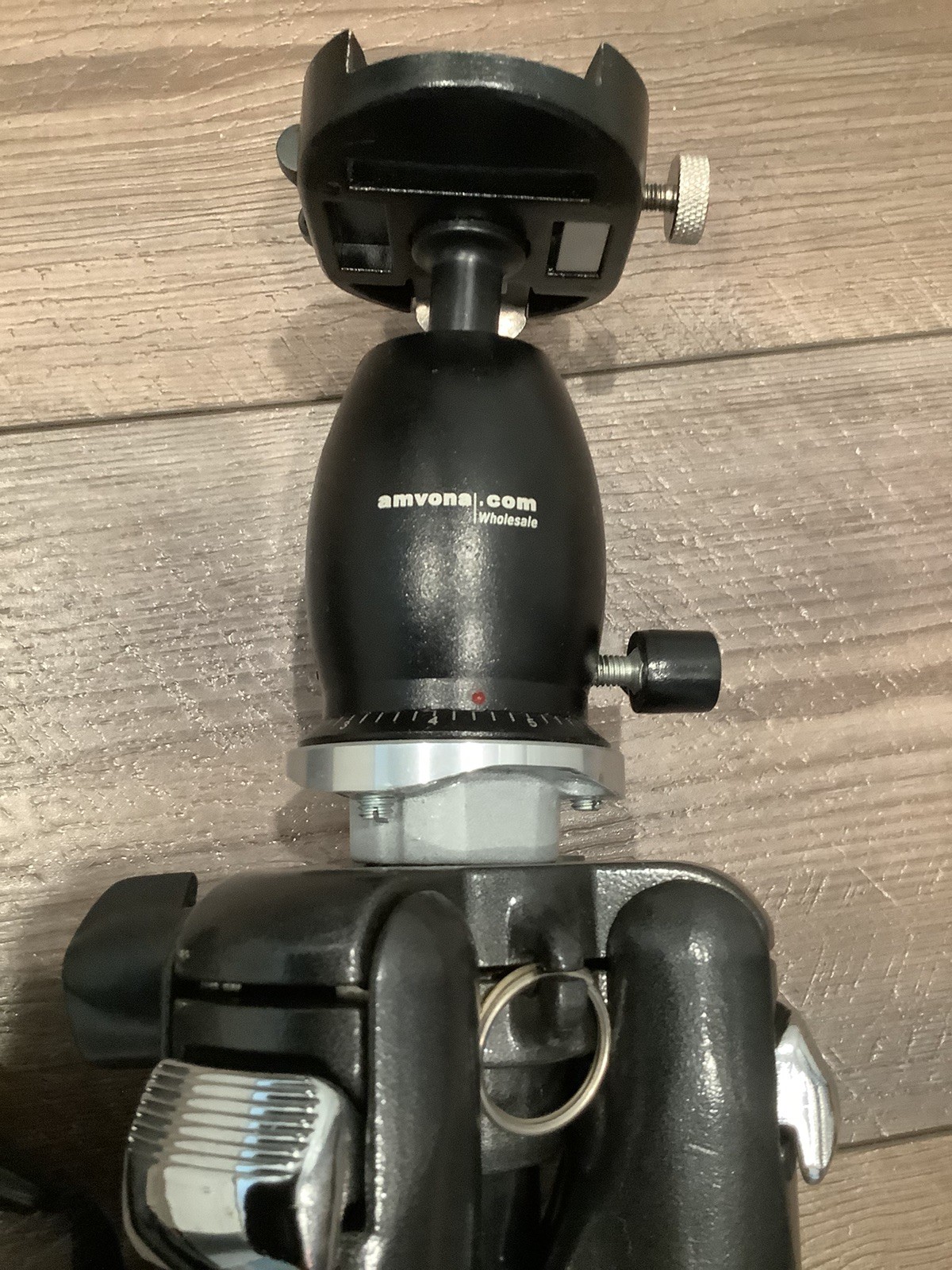 Dynatran Model AT-858B Professional Series Tripod EUC condition