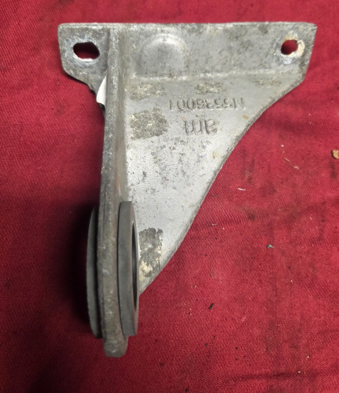KENWORTH  TANK BRACKET, SUPPORT, MOUNT, FOR RADIATOR OVERFLOW TANK  N5536001