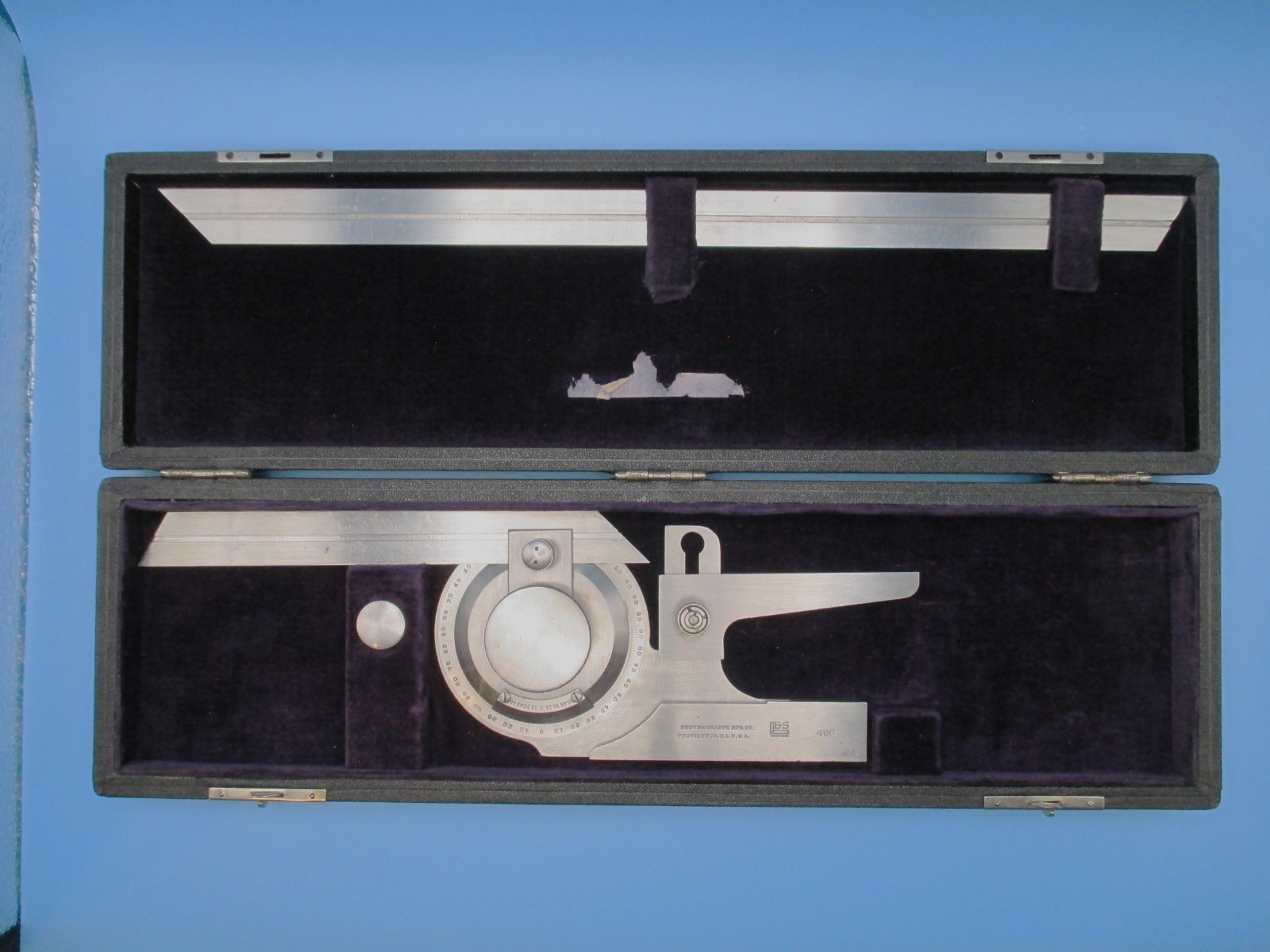 Vintage Brown & Sharpe 496 Universal Bevel Protractor with case and attachments