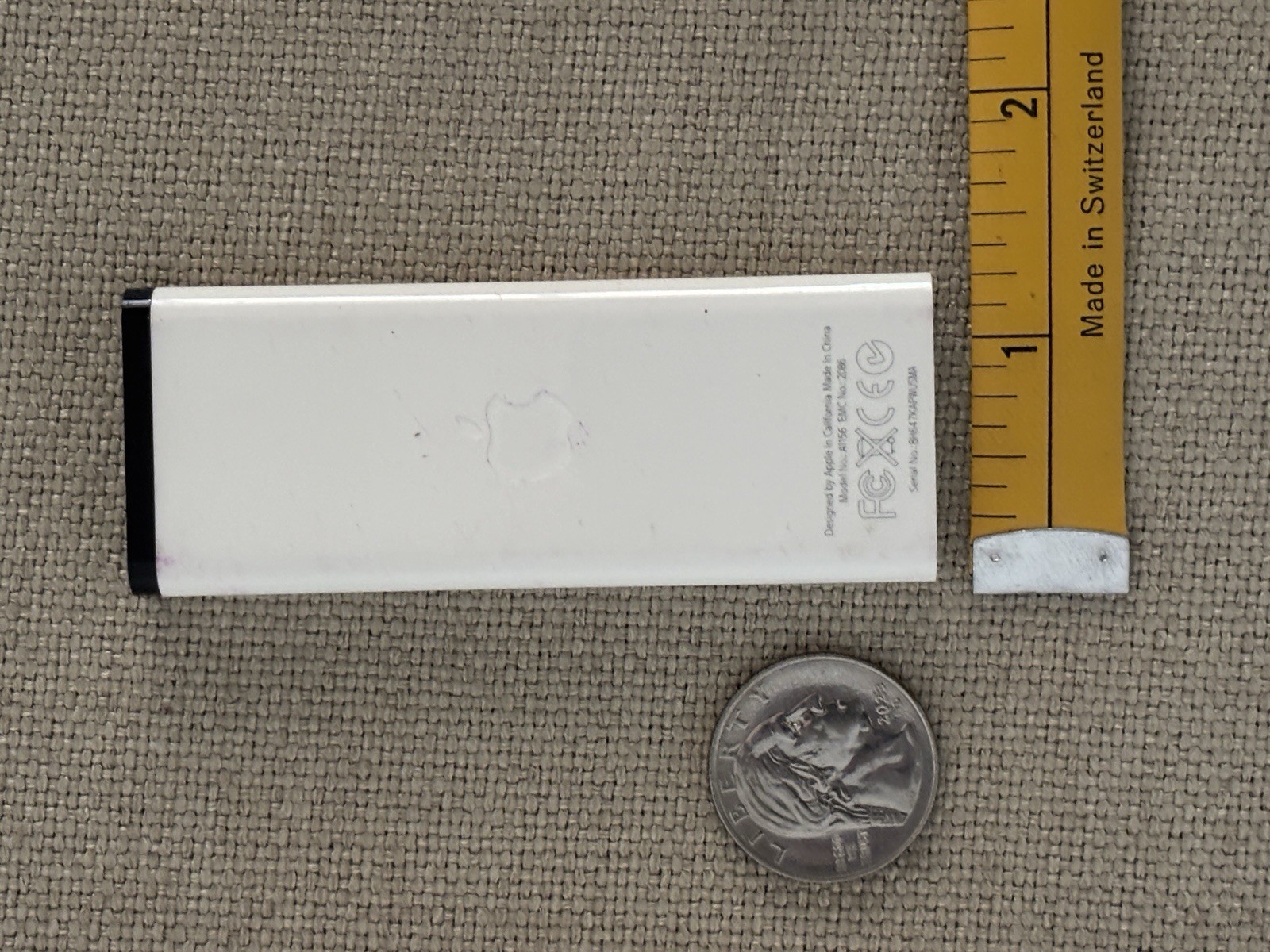 Genuine Apple A1156 Remote Control for Apple TV iPod iMac MacBook & MacBook Pro
