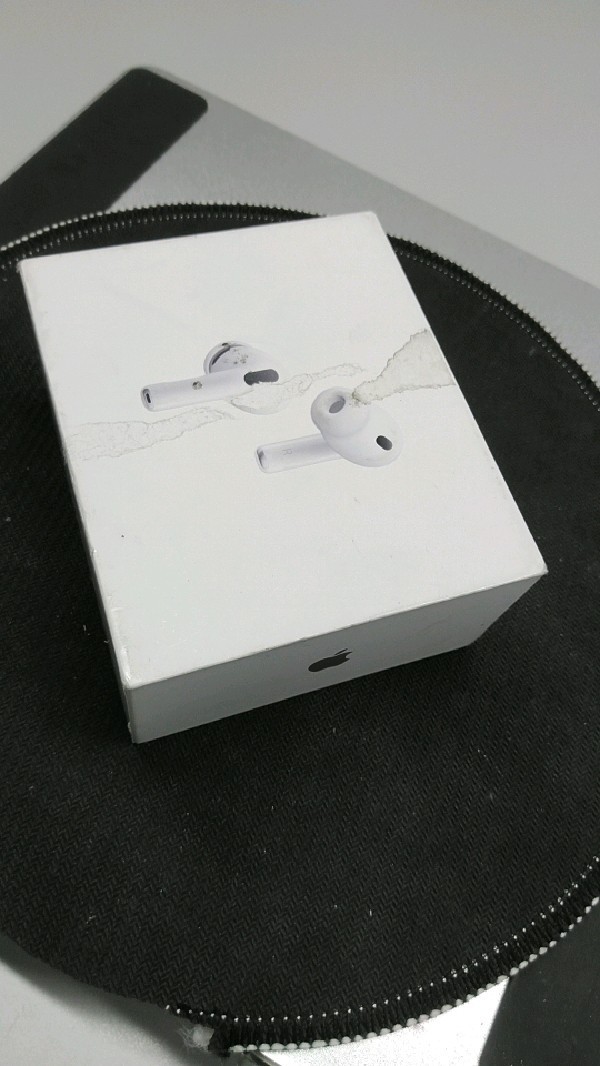 Apple AirPods Pro 3 Earbuds Bluetooth Wireless Active Noise Cancellation - White