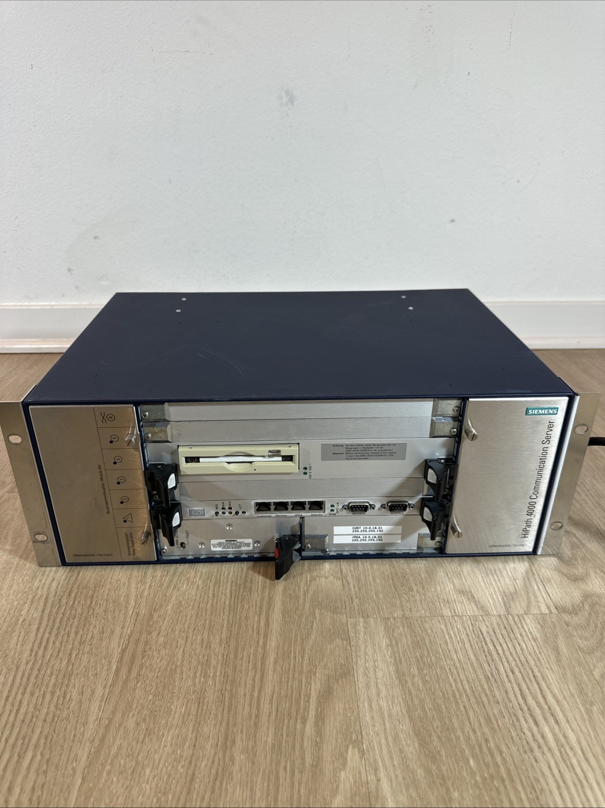 Siemens HIPATH 4000 Communication Server w/ HDTR2 & 080 Boards - Untested