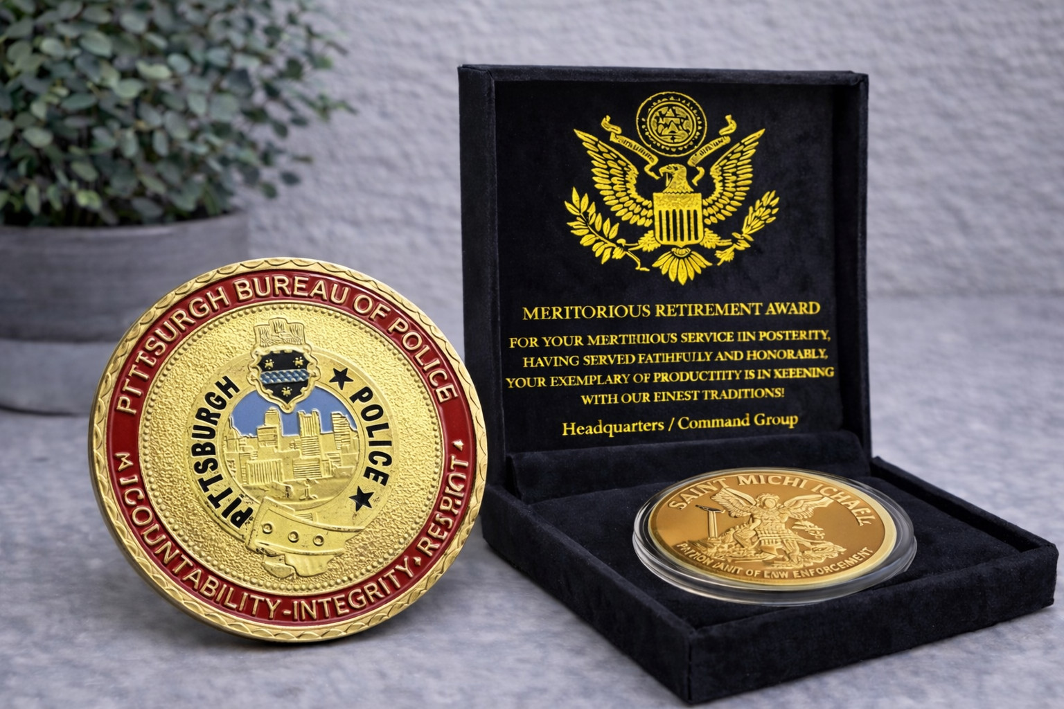 CITY OF PITTSBURGH POLICE DEPT Challenge Coin w/ Retirement Award