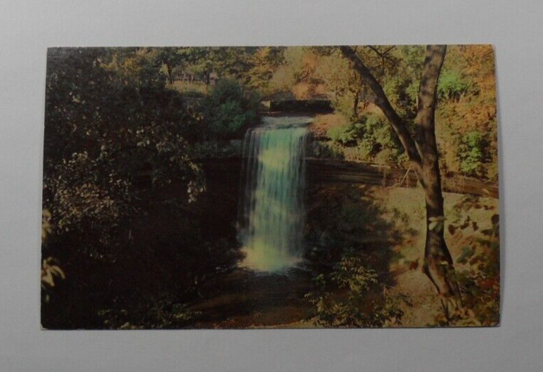 STAMPMART : USA MINNEHAHA FALLS & PARK MINNEAPOLIS MINNESOTA UNUSED POSTCARD
