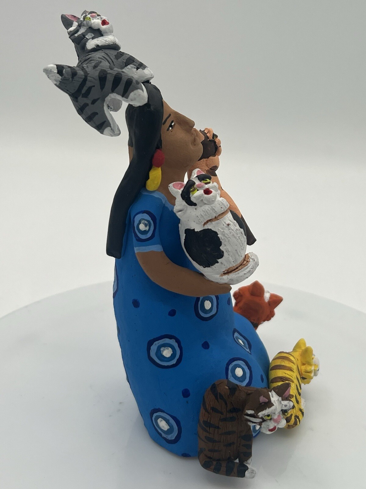 Figurine Peruvian Folk Art Woman Six Cats Green Dress