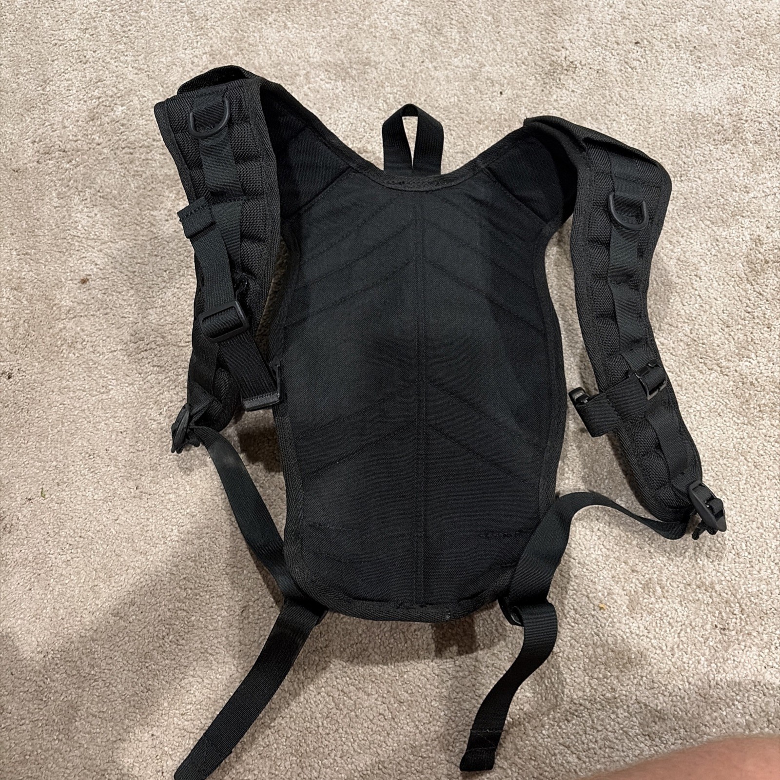 WOLFPACK GEAR DETACHABLE HYDRATION UNIT Hydration Pack Backpack Black NEW