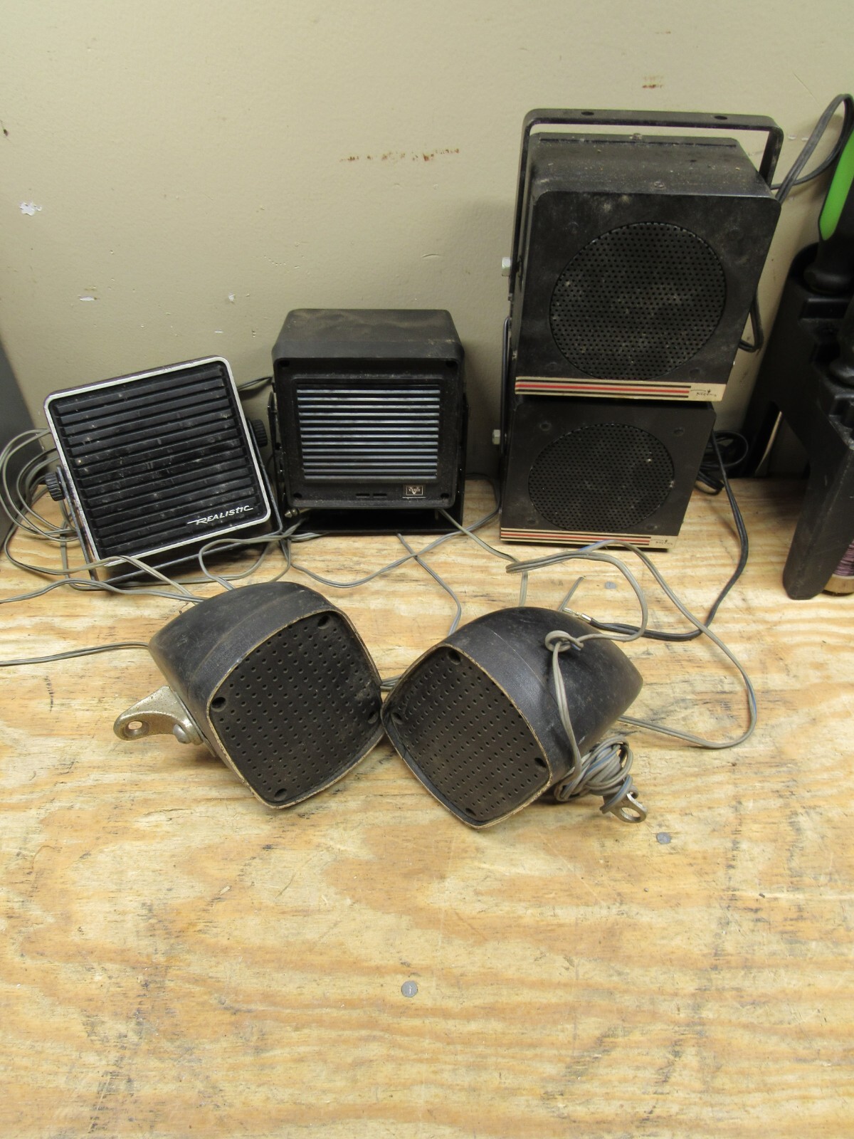 LOT HAM RADIO SHACK SMALL SPEAKERS ELECTRONICS INS MA-1