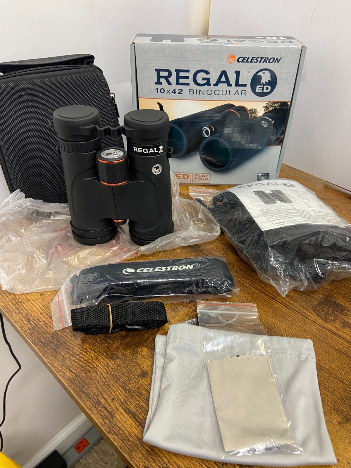 Celestron 10x42 Regal ED Roof Prism Binoculars #71391