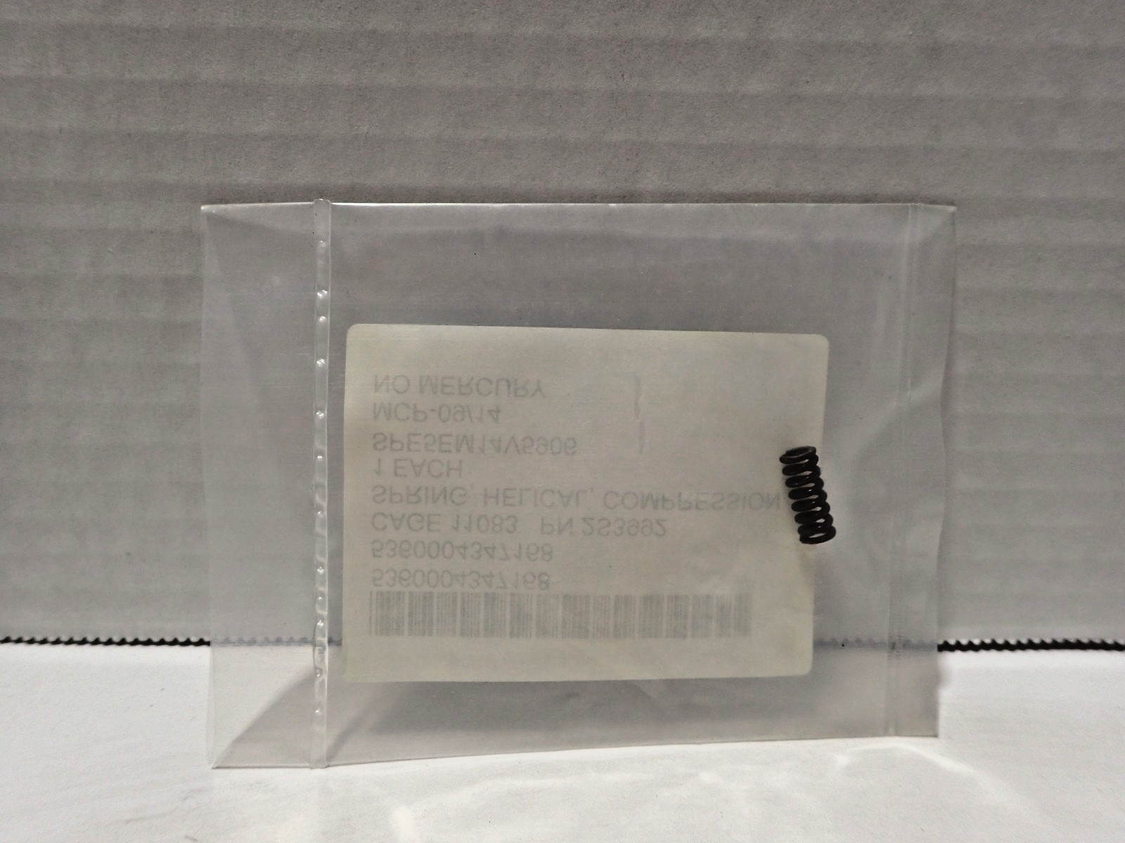 New Genuine OEM Cat 2S-3992 Caterpillar Compression Spring