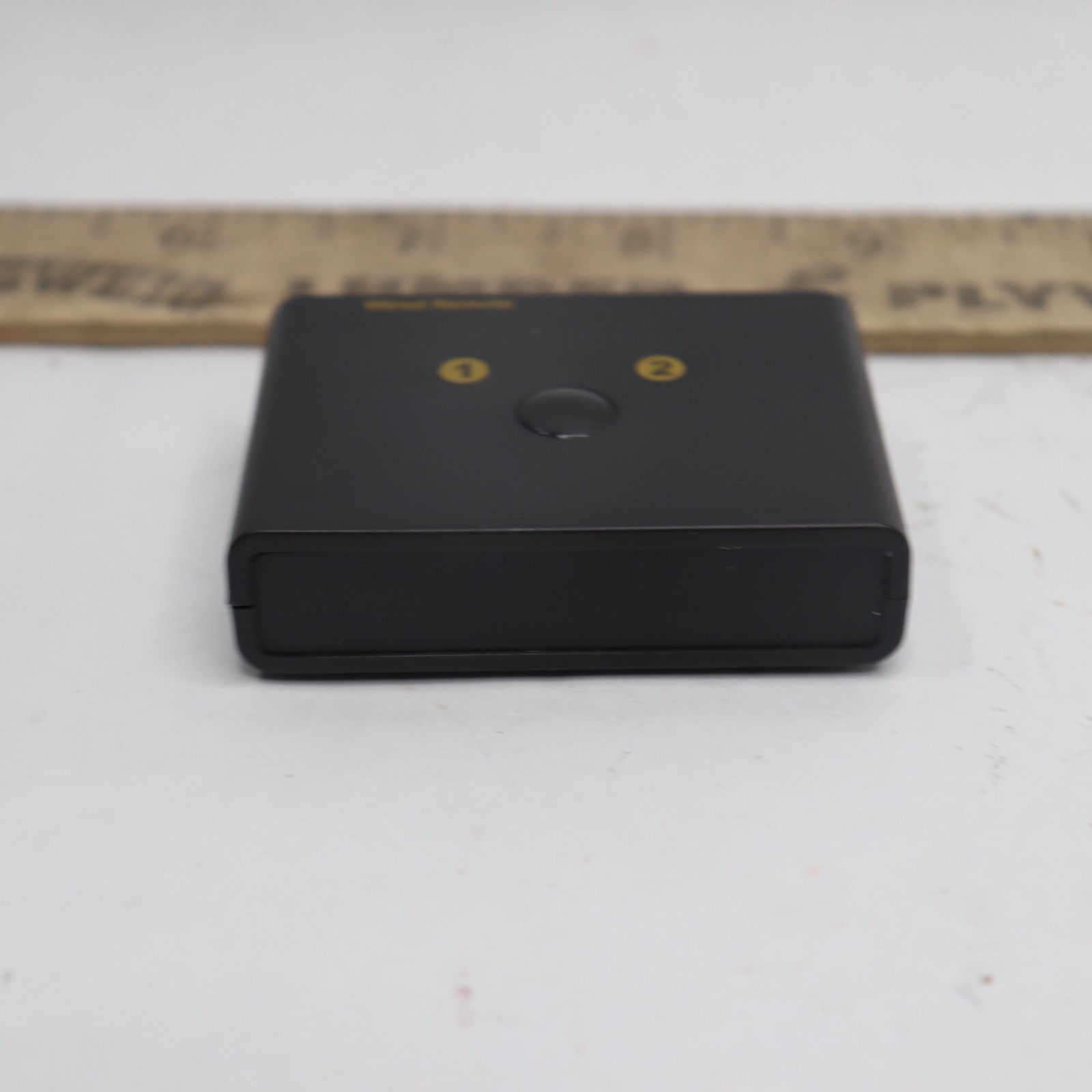 Dual Screen KVM Switch Box Remote Control HDMI/DP