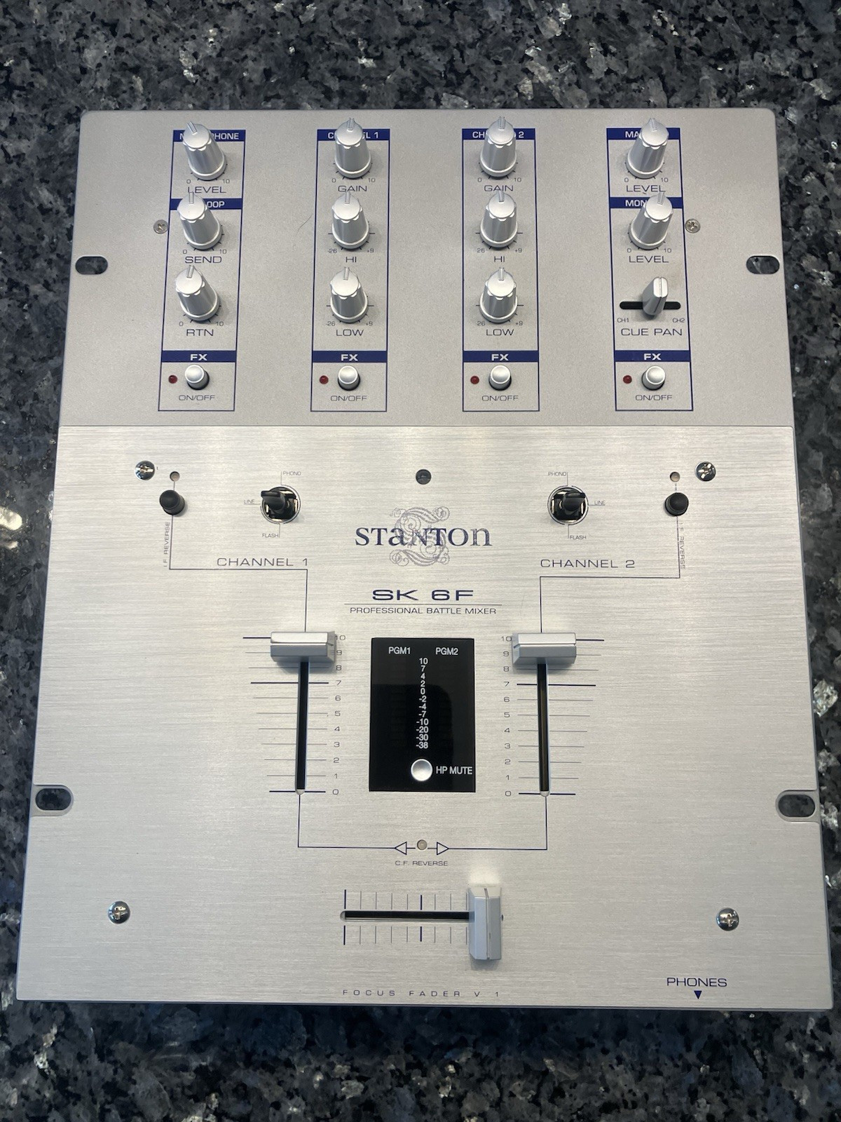 Stanton SK-6F DJ Mixer Silver 2-Channel Replaceable Crossfader FX Send/Return