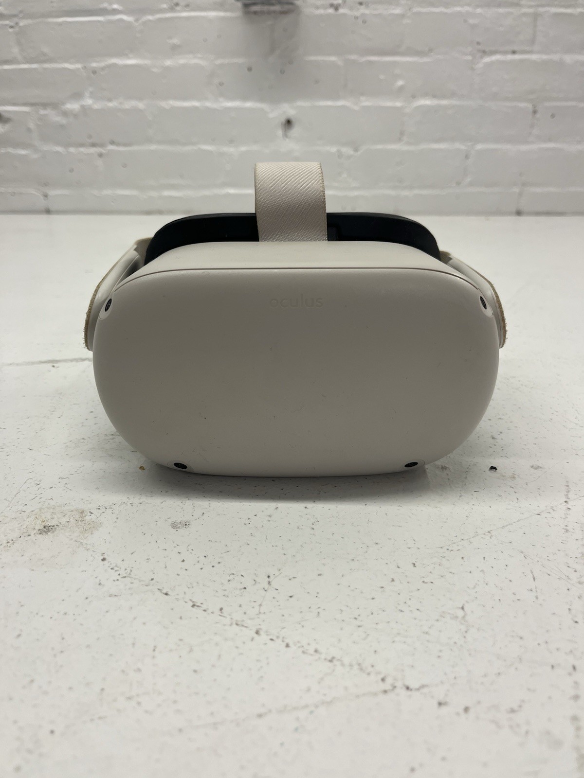 Oculus Meta Quest 2 Virtual Reality Headset Headset Only