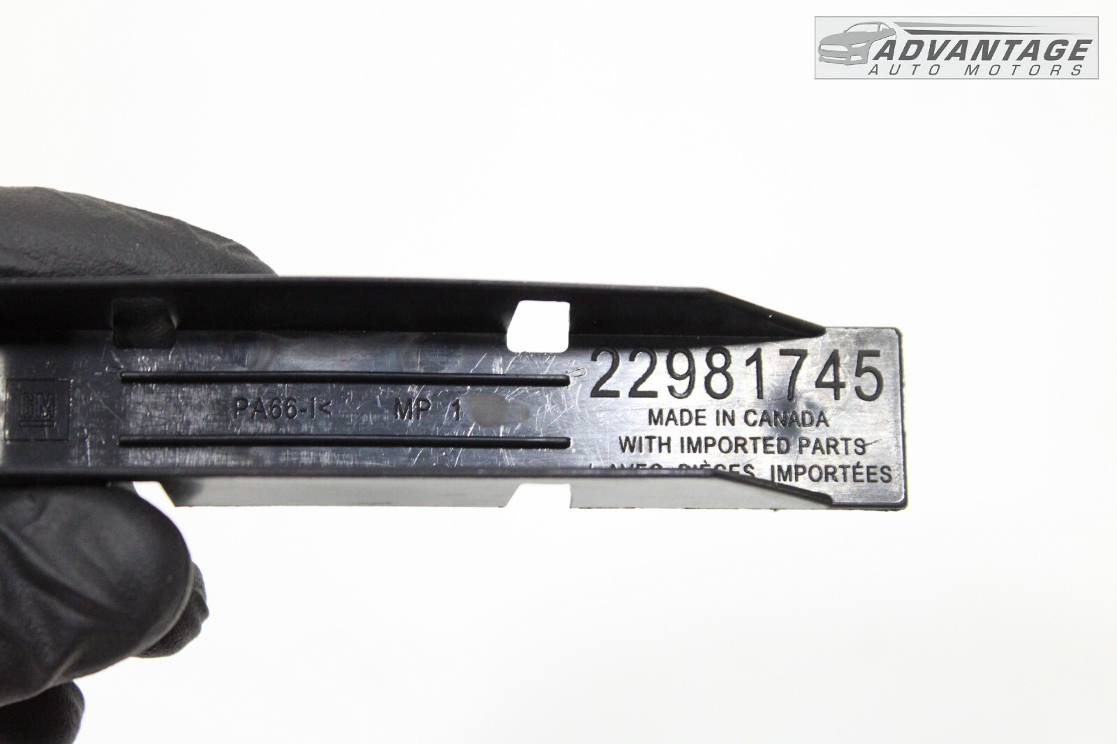 2019-2023 CHEVROLET BLAZER KEYLESS ENTRY ANTENNA CONTROL MODULE BRACKET OEM