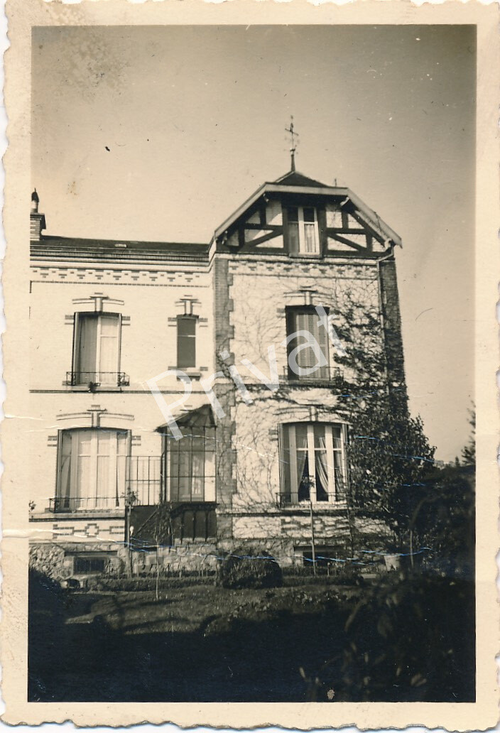 Photo WW II Wehrmacht Soldiers Quarter in Cormicy France K1.28