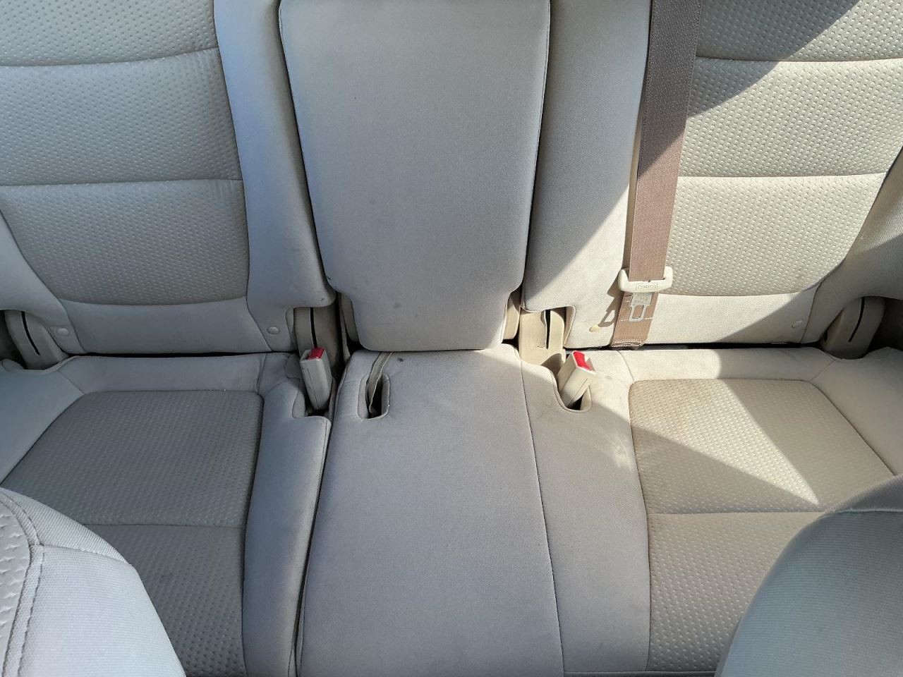 SORENTO 2011 Glove Box 5050733