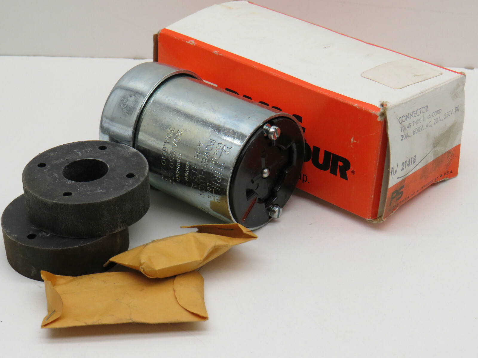 Pass & Seymour 21418 Turnlok Connector 20A 250VDC 30A 600V