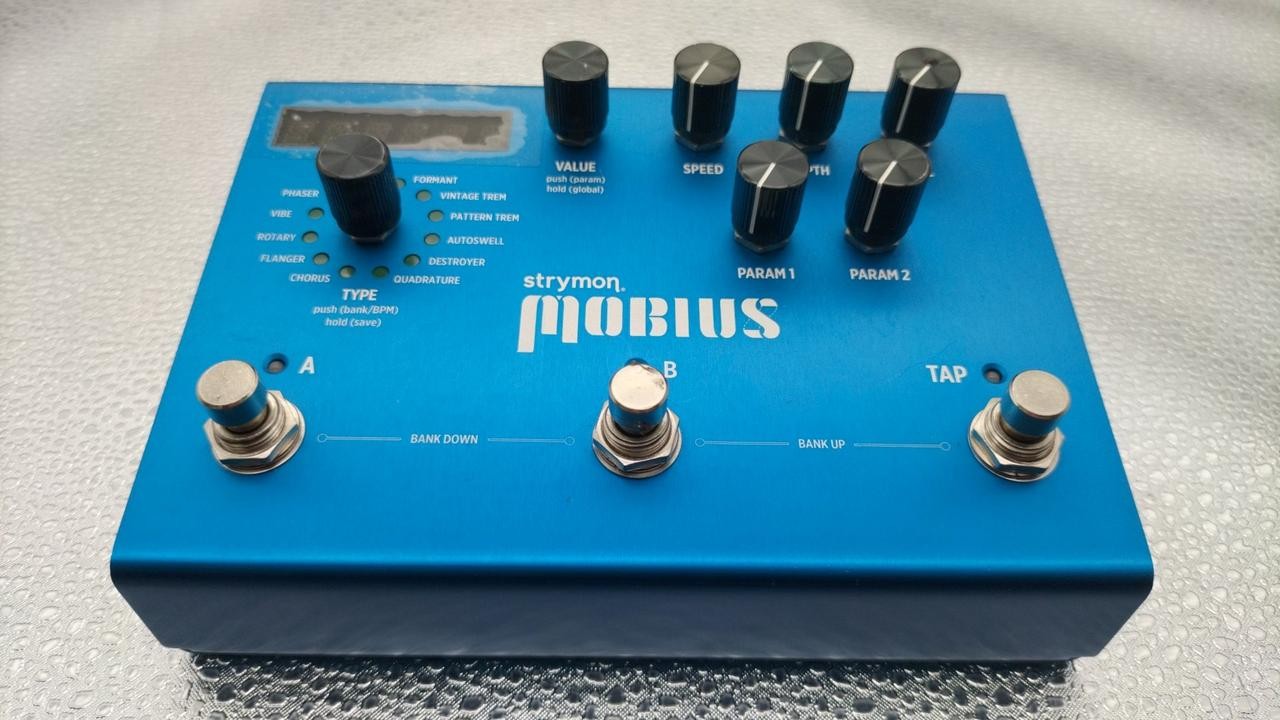 STRYMON MOBIUS Guitar Pedal Multi Effects Unit Gear Studio Pro