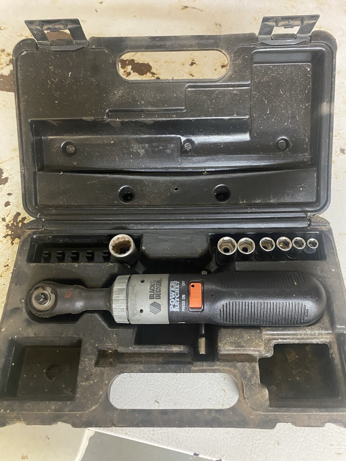Black & Decker Cordless Ratchet Set In Case