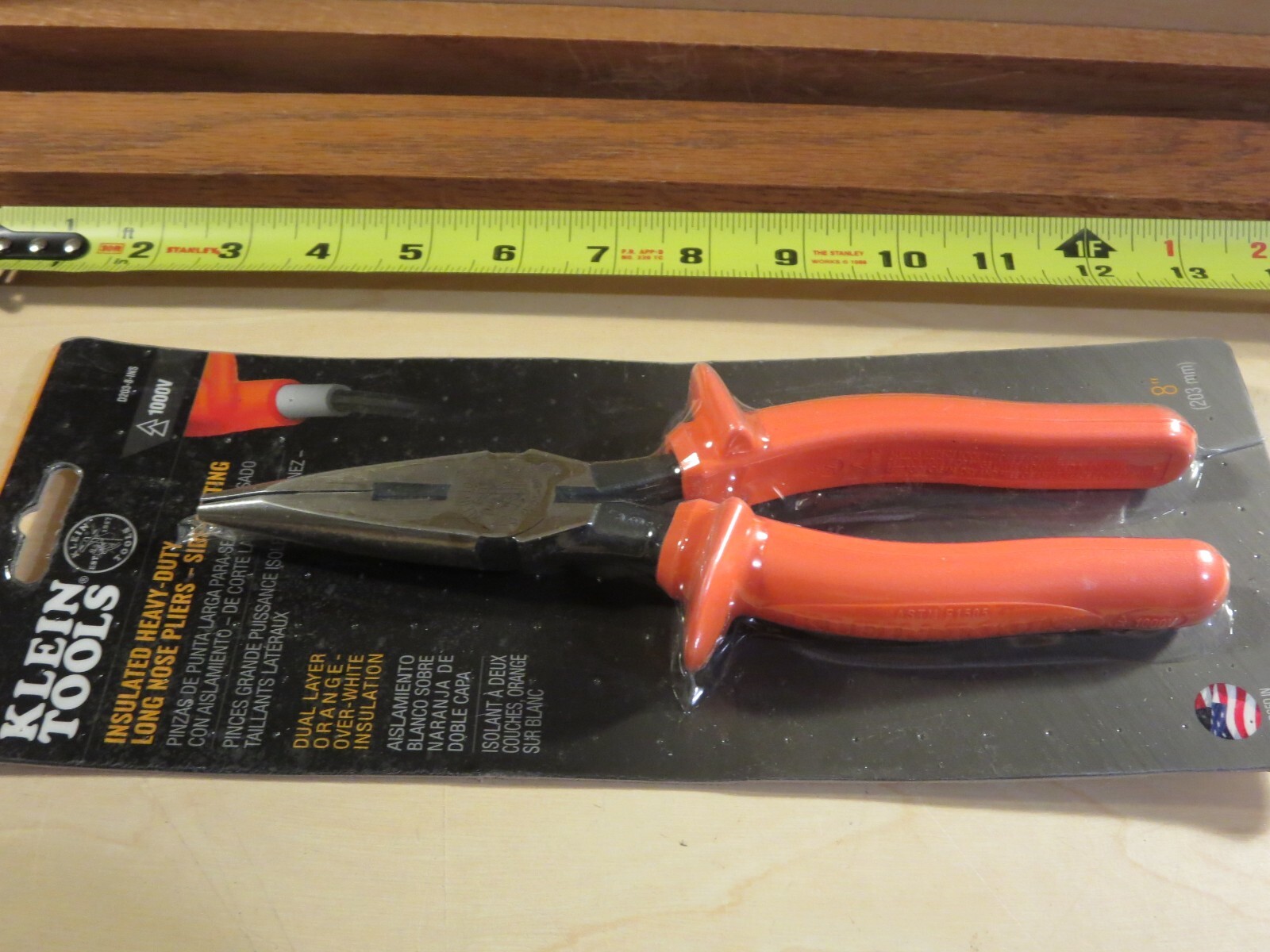 Klein Tools   Insulated Heavy Duty 8" long nose Side Cutting  Pliers  1000V  New