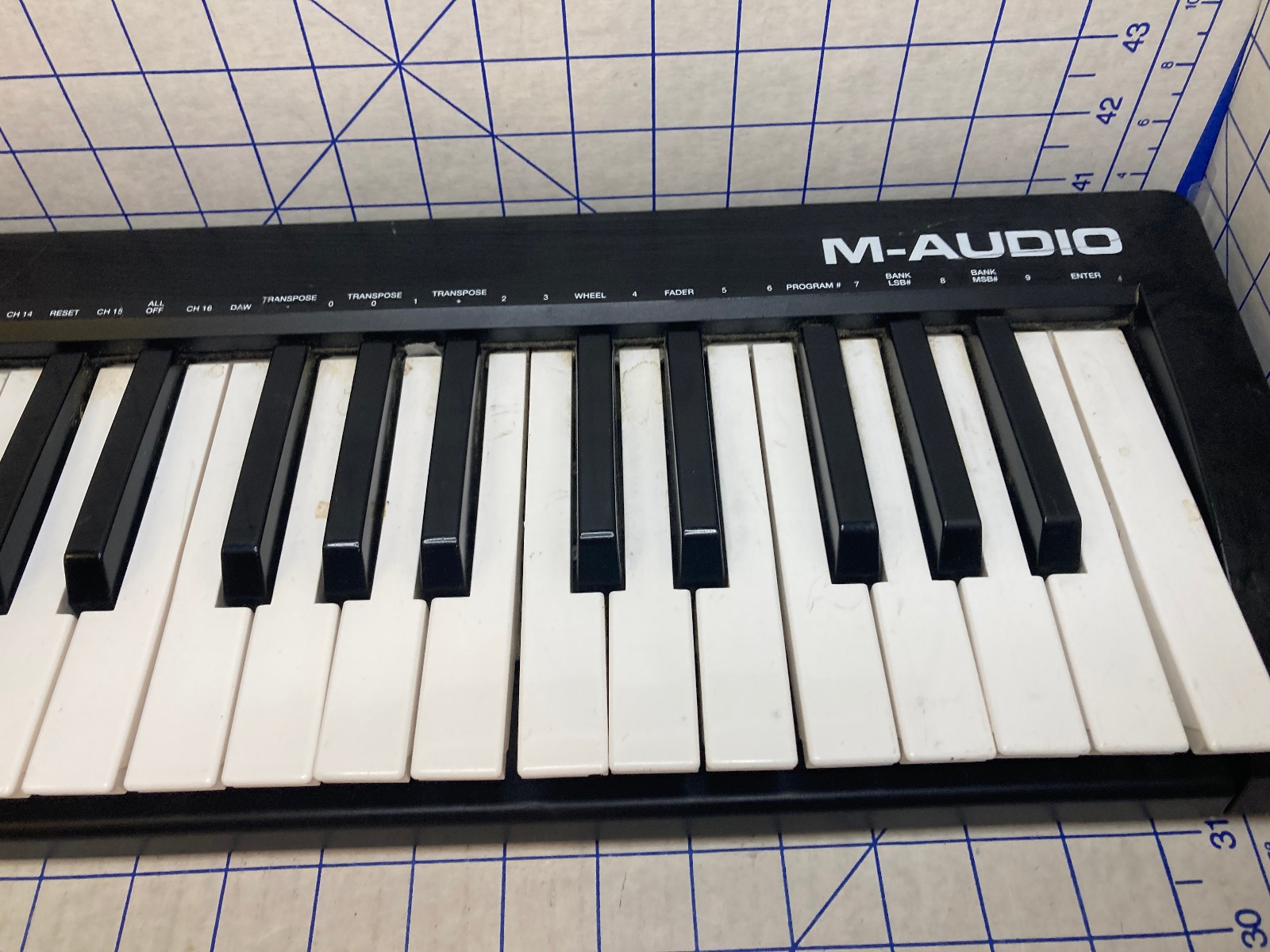 M Audio KeyStation 49 MK3 49 Key USB Powered MIDI Controller Tested Working Nice