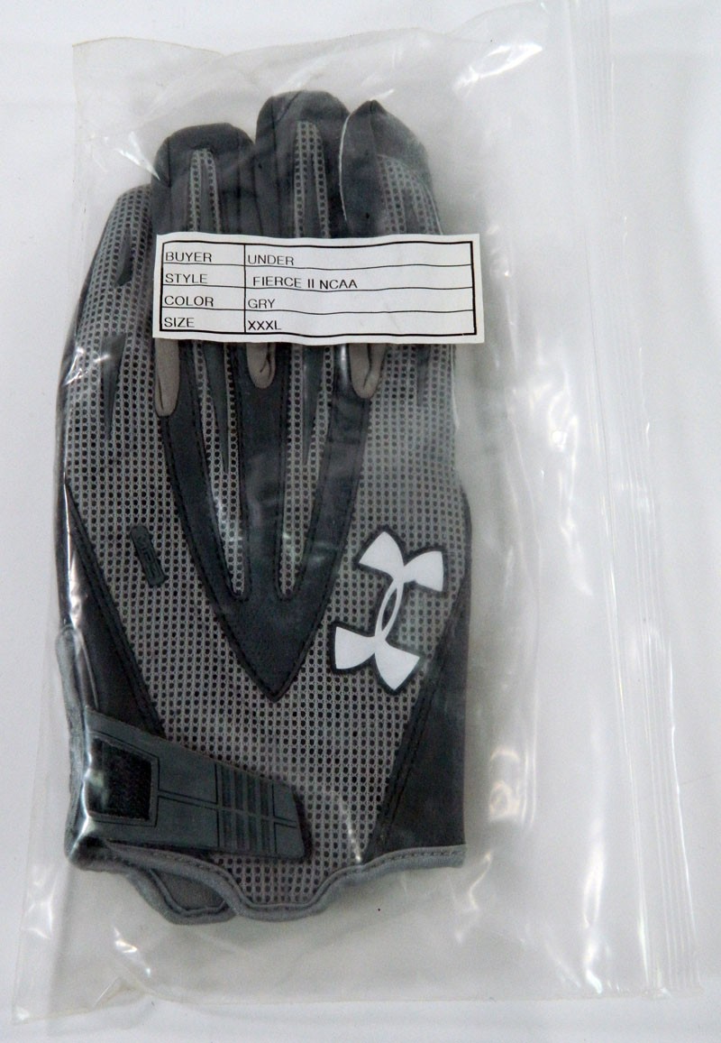 New Under Armor UA Fierce II NCAA Gray Receiver Gloves Size XXXL