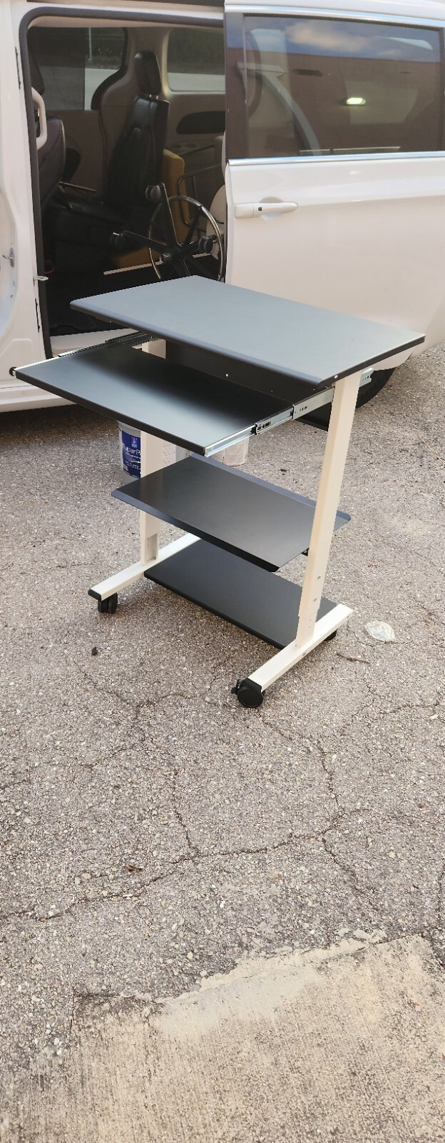 Tripp Lite Mobile Workstation with Adjustable Shelves, Locking Casters, TAA