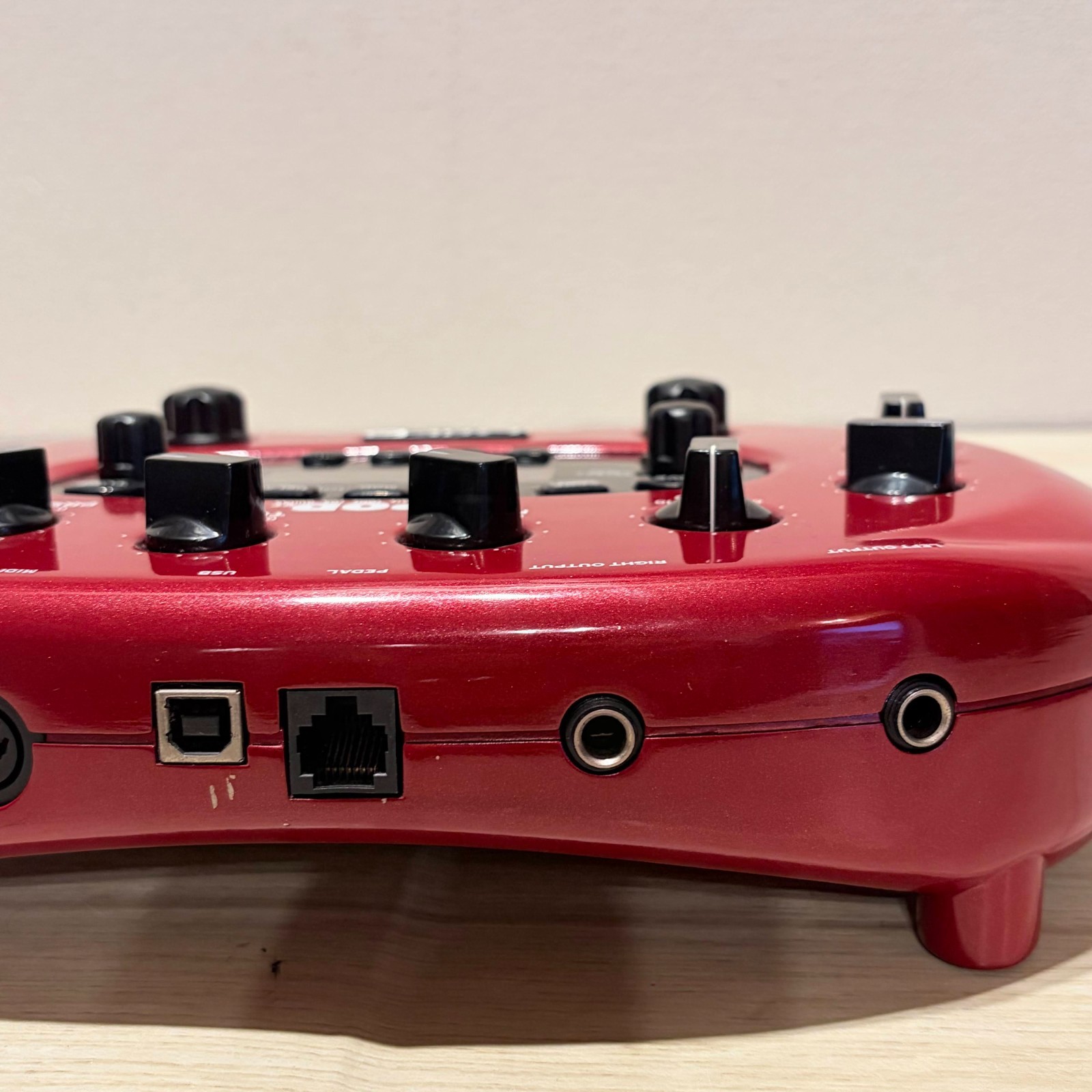 Line 6 POD XT Guitar Multi-Effects Processor Amp Modeler Metallic Red Very Good