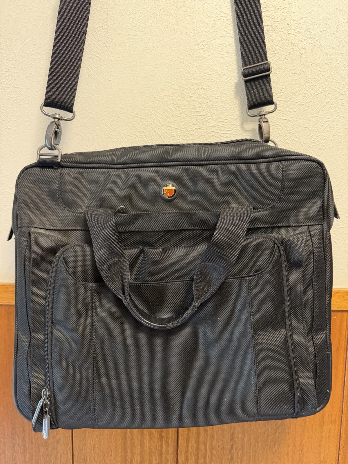 Targus Corporate Traveler 14in Laptop Briefcase Zip-Thru Series Black Retired