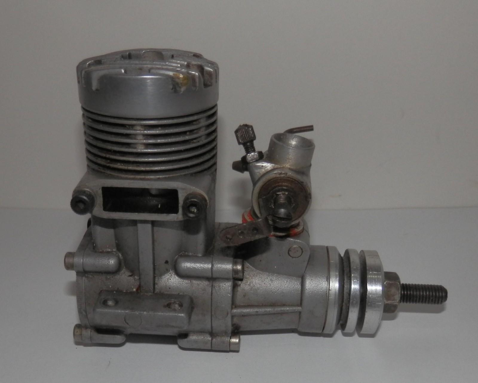 Royal 40 R/C Plane Engine - GOOD COMPRESSION / GOOD CARB