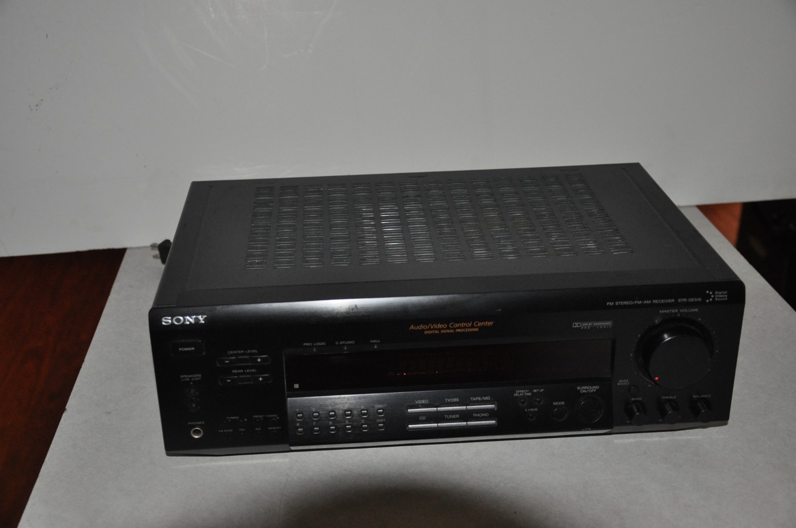 Sony STR-DE515 FM Stereo/FM-AM Receiver No Remote Tested & Working