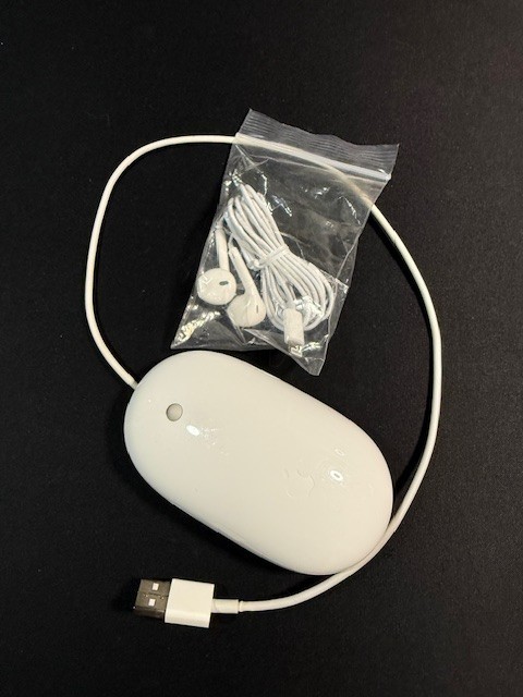 Genuine Apple Mighty Mouse Plus free Lightning Wired HeadPhones