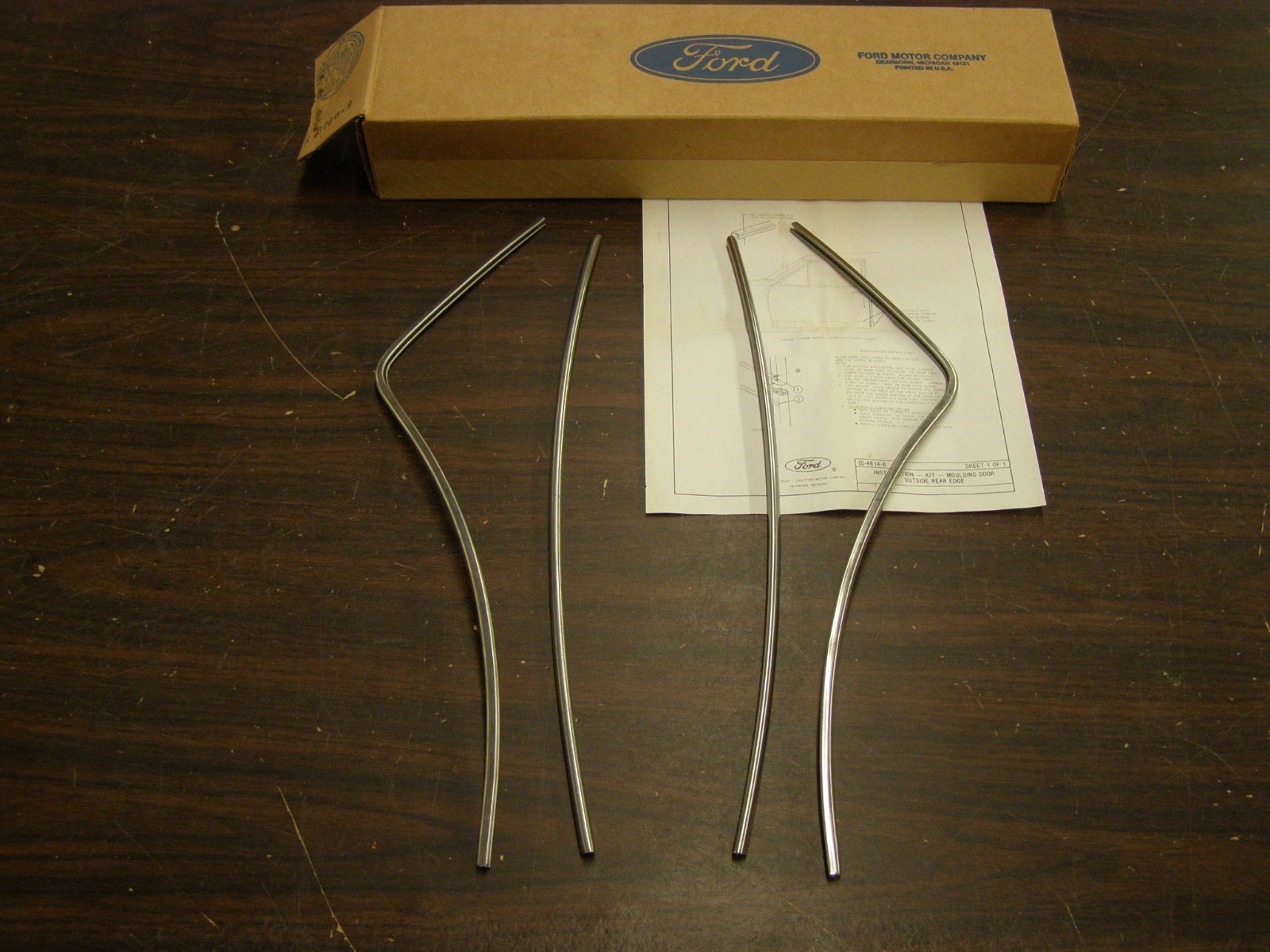 NOS OEM Ford 1980 1989 Lincoln Town Car Door Edge Guards 1981 1982 1983 1984 85