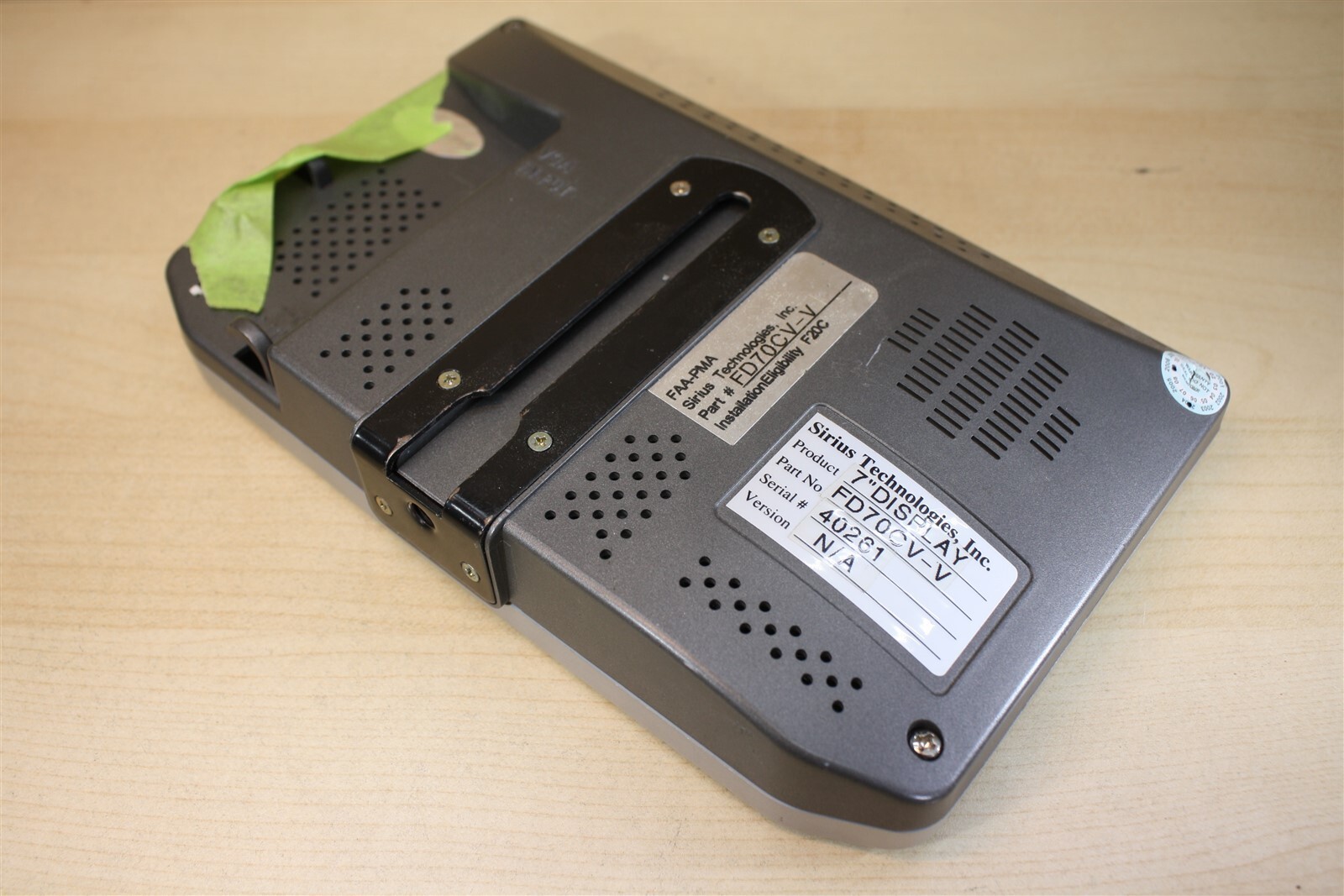 Sirius Technologies, Inc. FD70CV-V Display, 7"