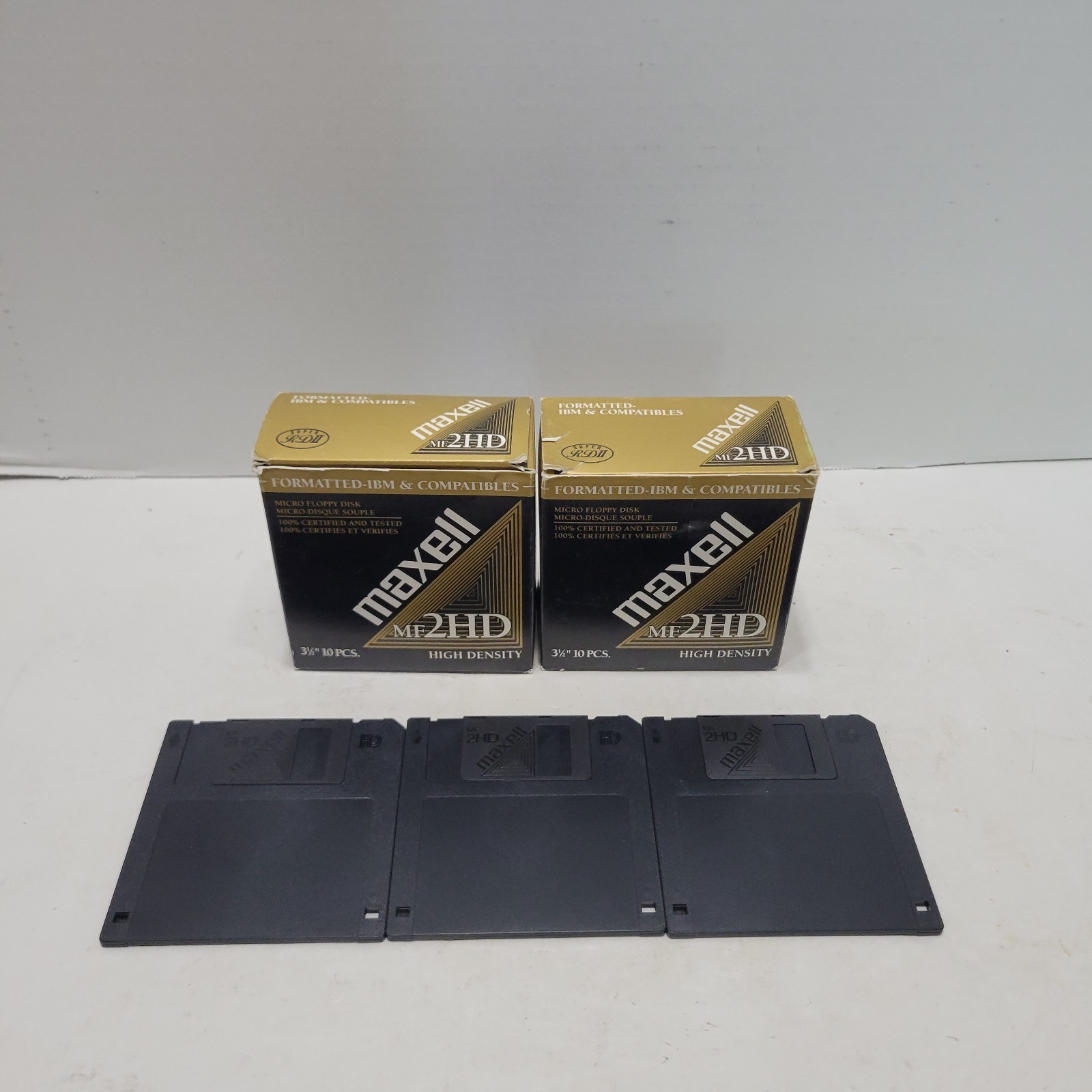Lot of 23: New Maxell MF 2HD Computer Micro Floppy Disks High Density
