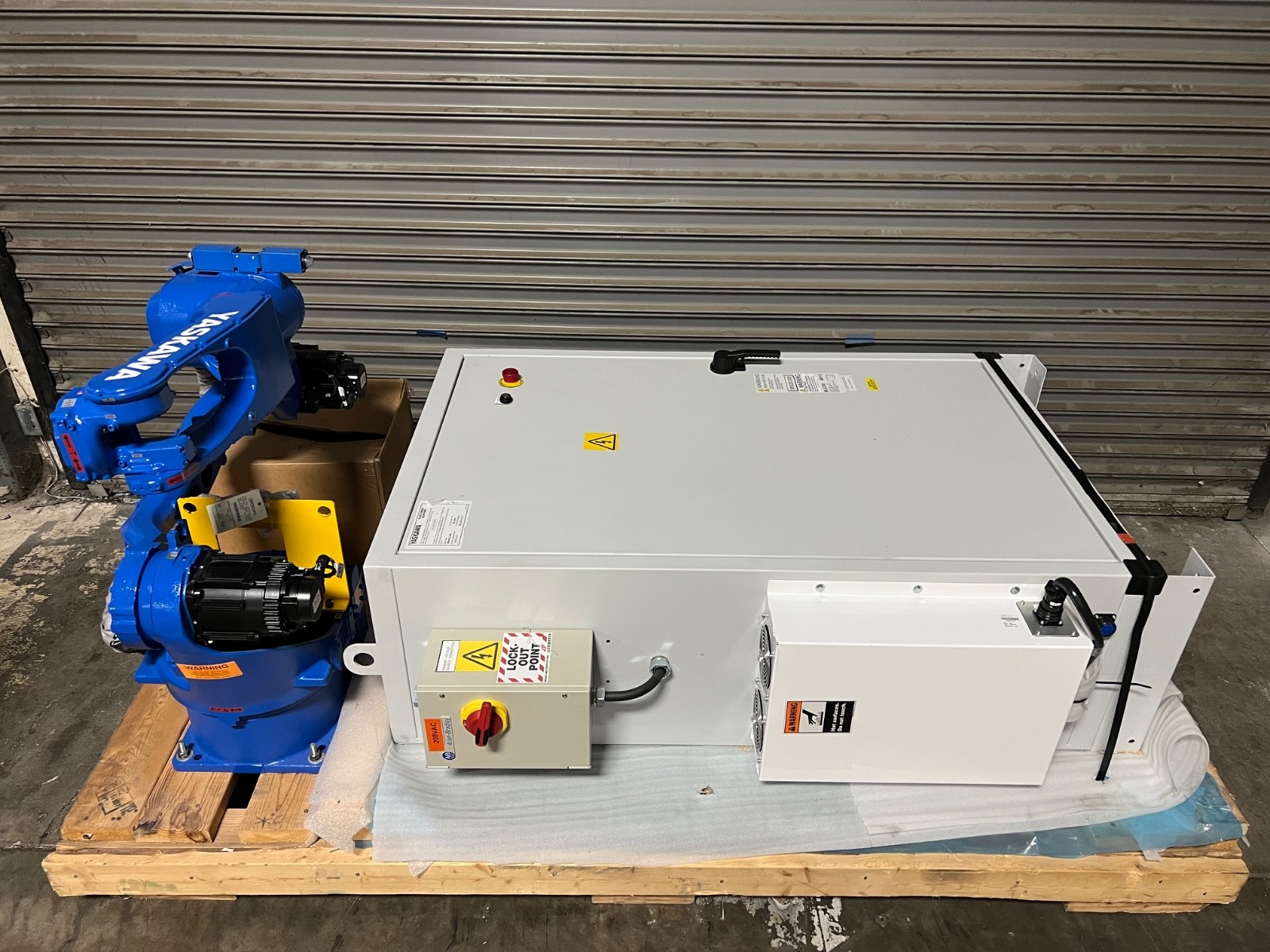 NEW! Yaskawa Motoman MA1440 MH12-A00 Welding Robot with MLX200 Controller 2020