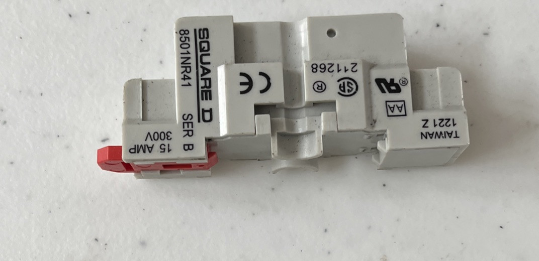 SQUARE D PLUG IN RELAY TYPE N 15 Amp 300V  8501NR41