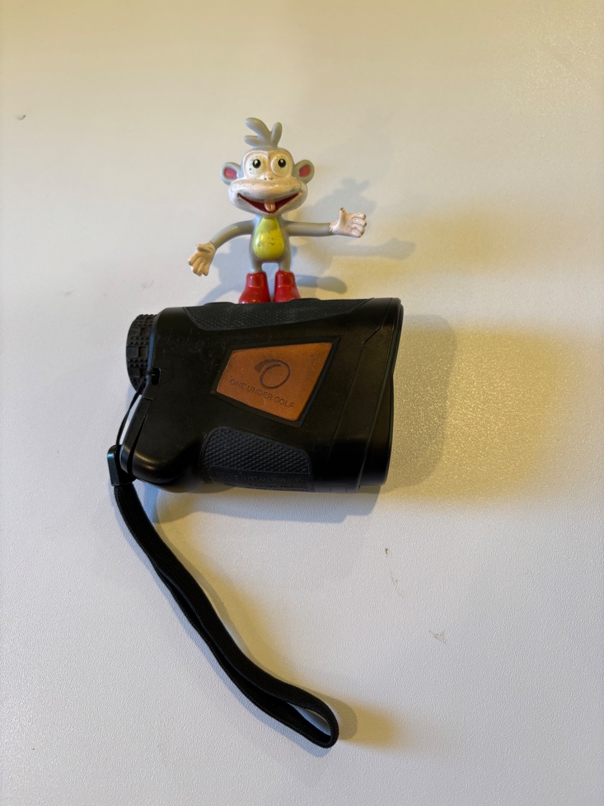 ONE UNDER Golf Rangefinder with Built in Magnet,