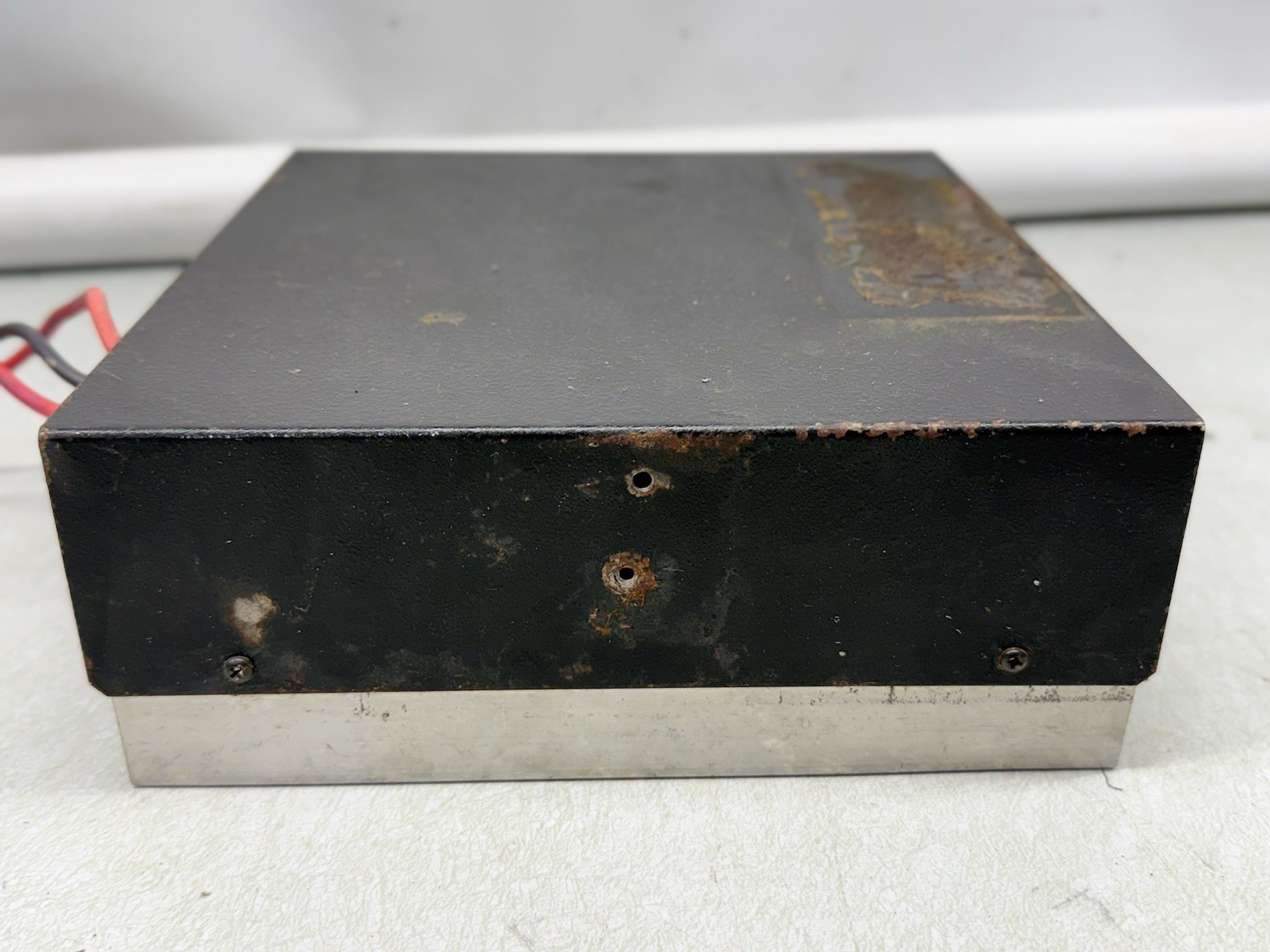 Vintage Messenger M4000 Class AB Linear Amplifier Mobile CB
