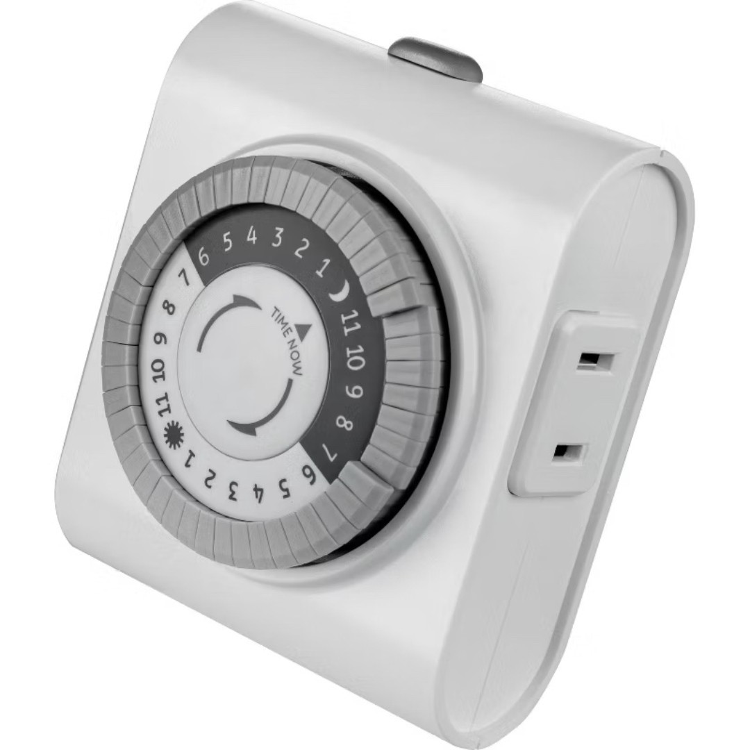 UltraPro GE Indoor Plug-in Basic Timer Programmable Daily Cycle 2 Outlets