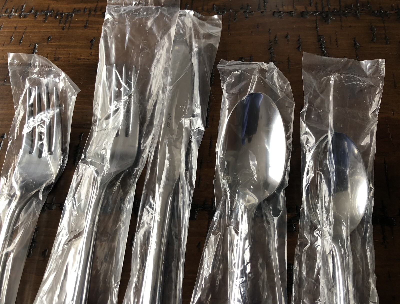 * NEW - ONEIDA - BORDEAUX -Flatware Silverware * OLD STOCK * CHOOSE CHOICE *