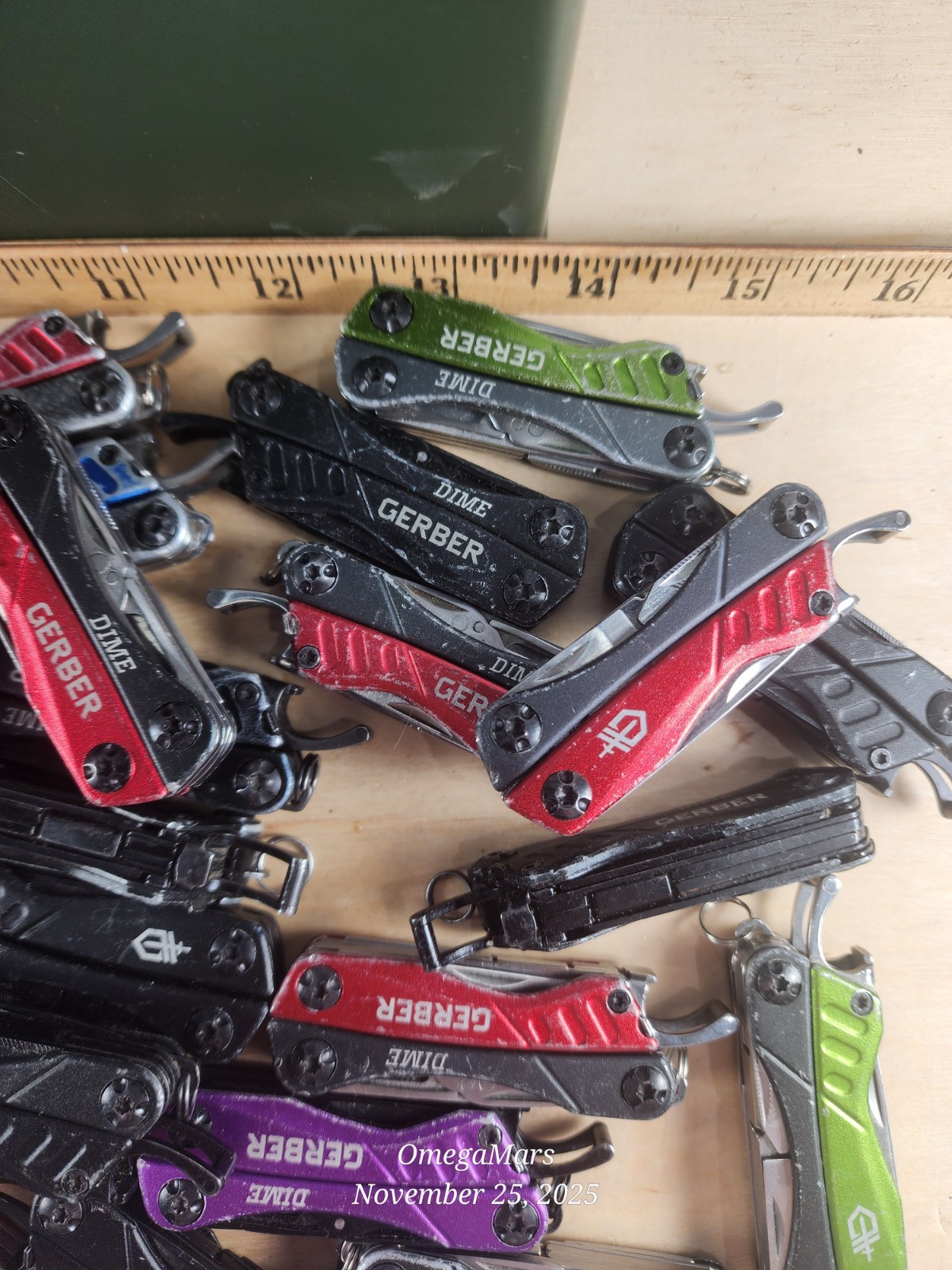 Gerber Dime multi tool x1 good-great conditions, READ the description please.