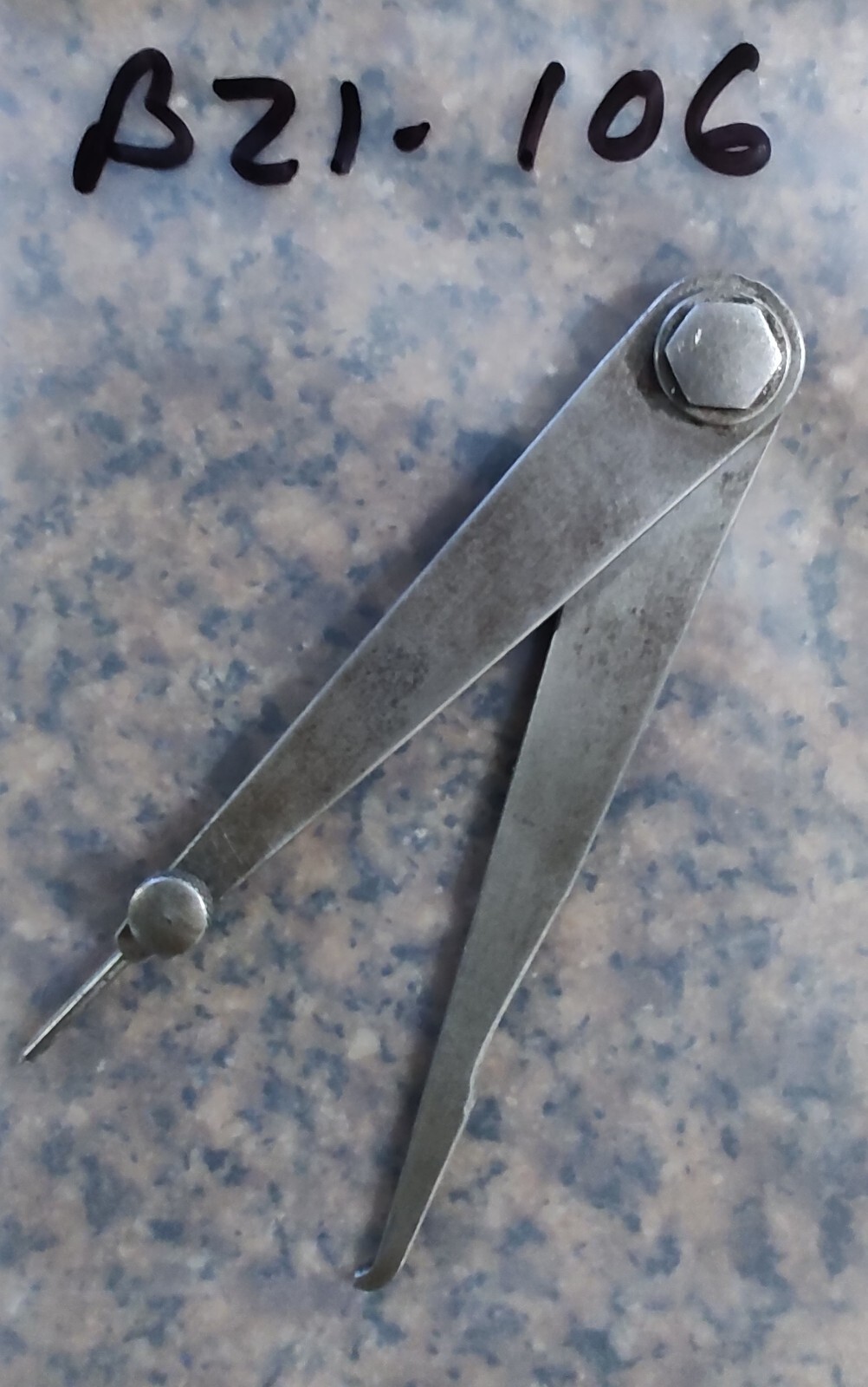 🗽VINTAGE CALIPER