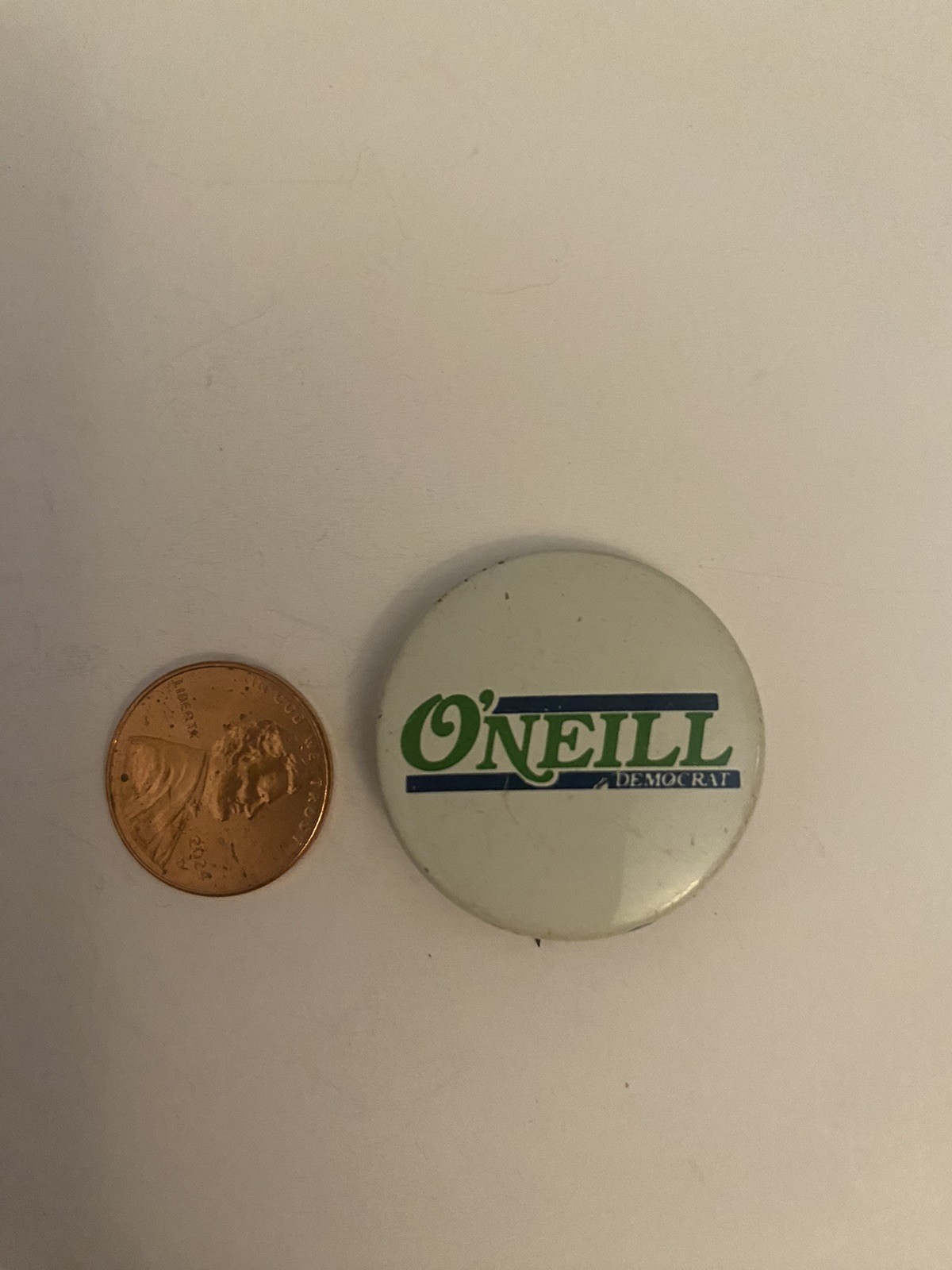 O’Neill Democrat Political Pin Back Button P38