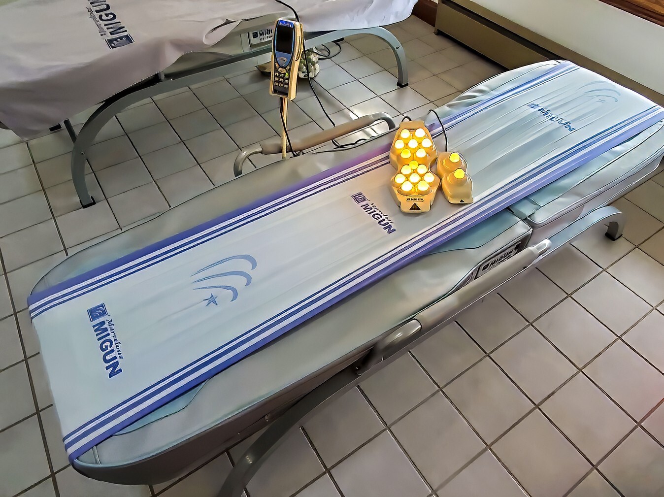 Migun 7000UM Thermal Massage Bed