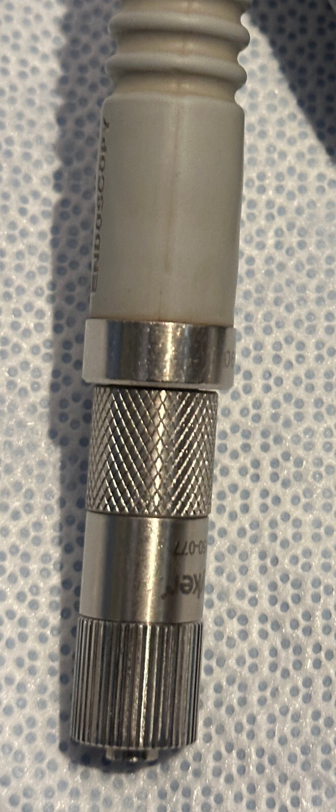 STRYKER ENDOSCOPY LIGHT CABLE 10 FEET