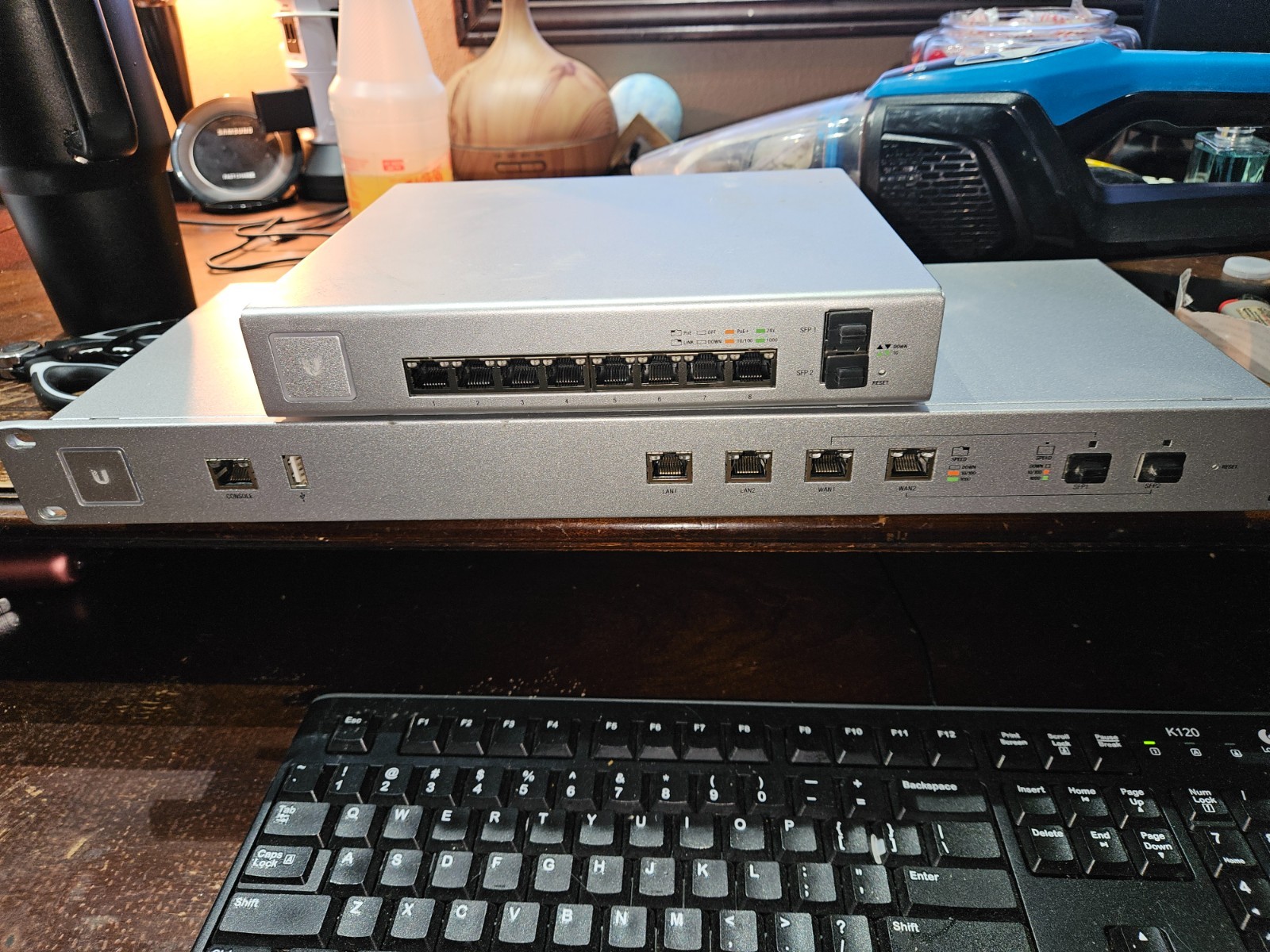 Ubiquiti Unifi Security Gateway Pro 4 USG-PRO-4 and 8 ports 150W switch combo