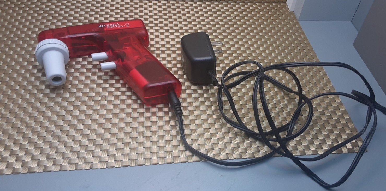 Integra Bioscientific  Pipeteboy 2 /RED/w/drummond adaptor/used (1) 1504093